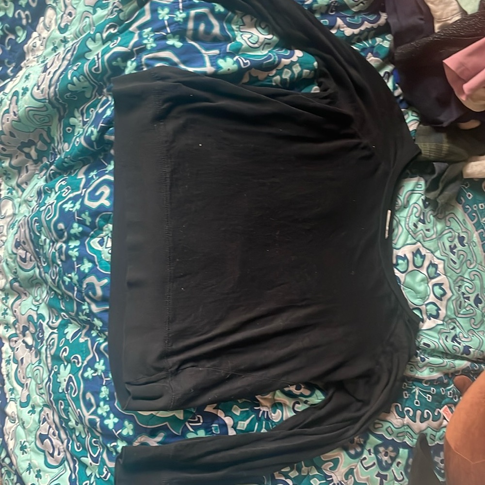 Forever 21, black long sleeve, L